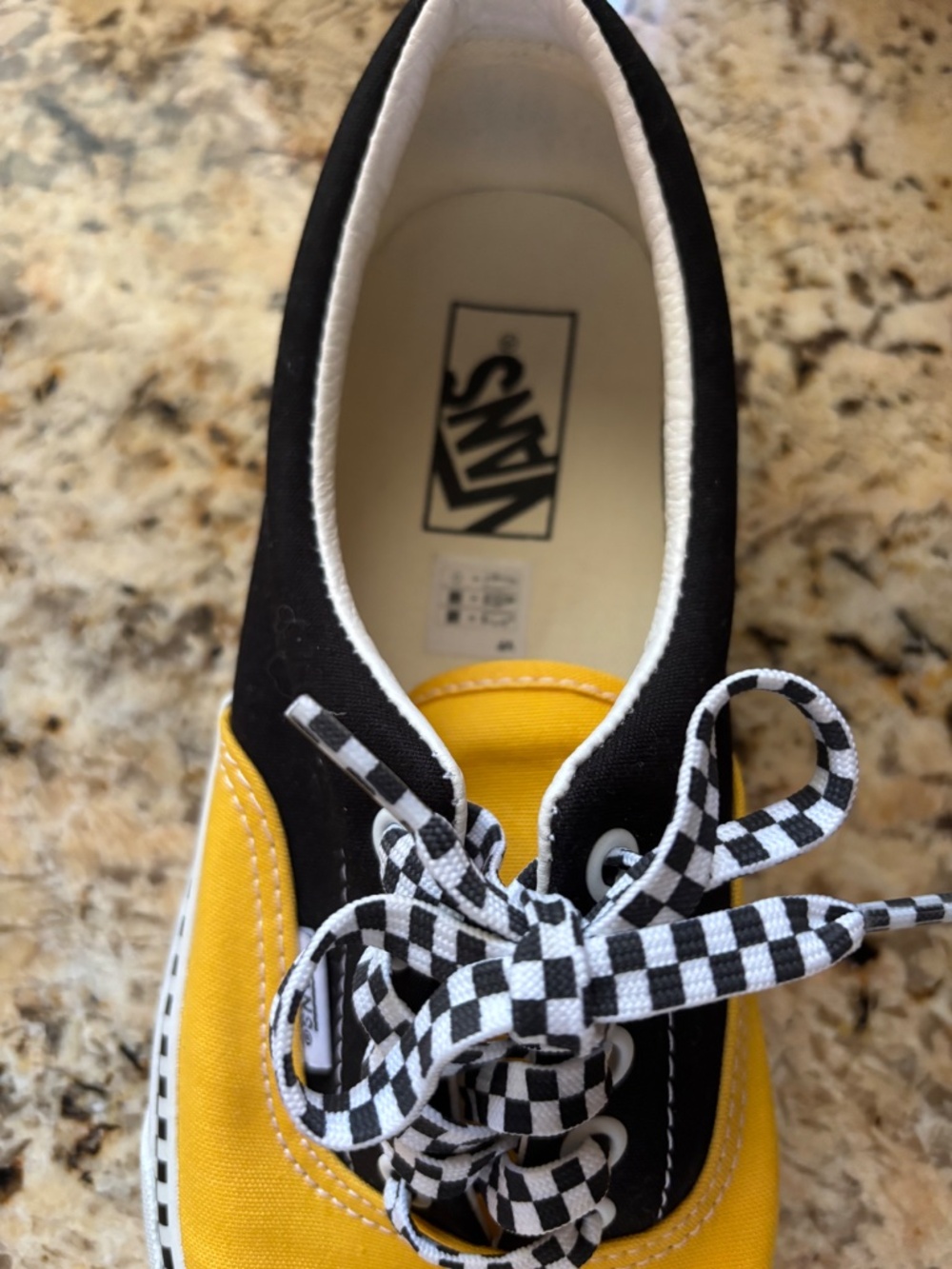 Vans - Picture 3 of 4